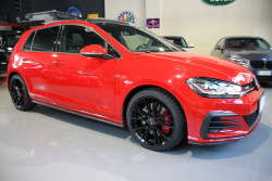 VW Golf GTI 2.0 TSI Performance