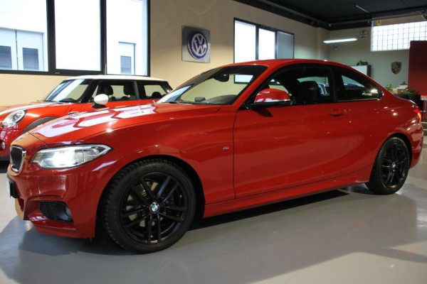 BMW 220i